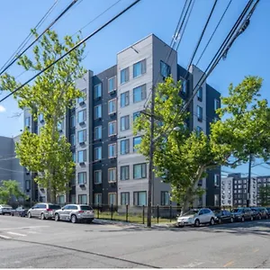 Apartment Spacious Bd,ewr Airpt,nyc,prudential Center, Free Free Pkng, American Dream Mall