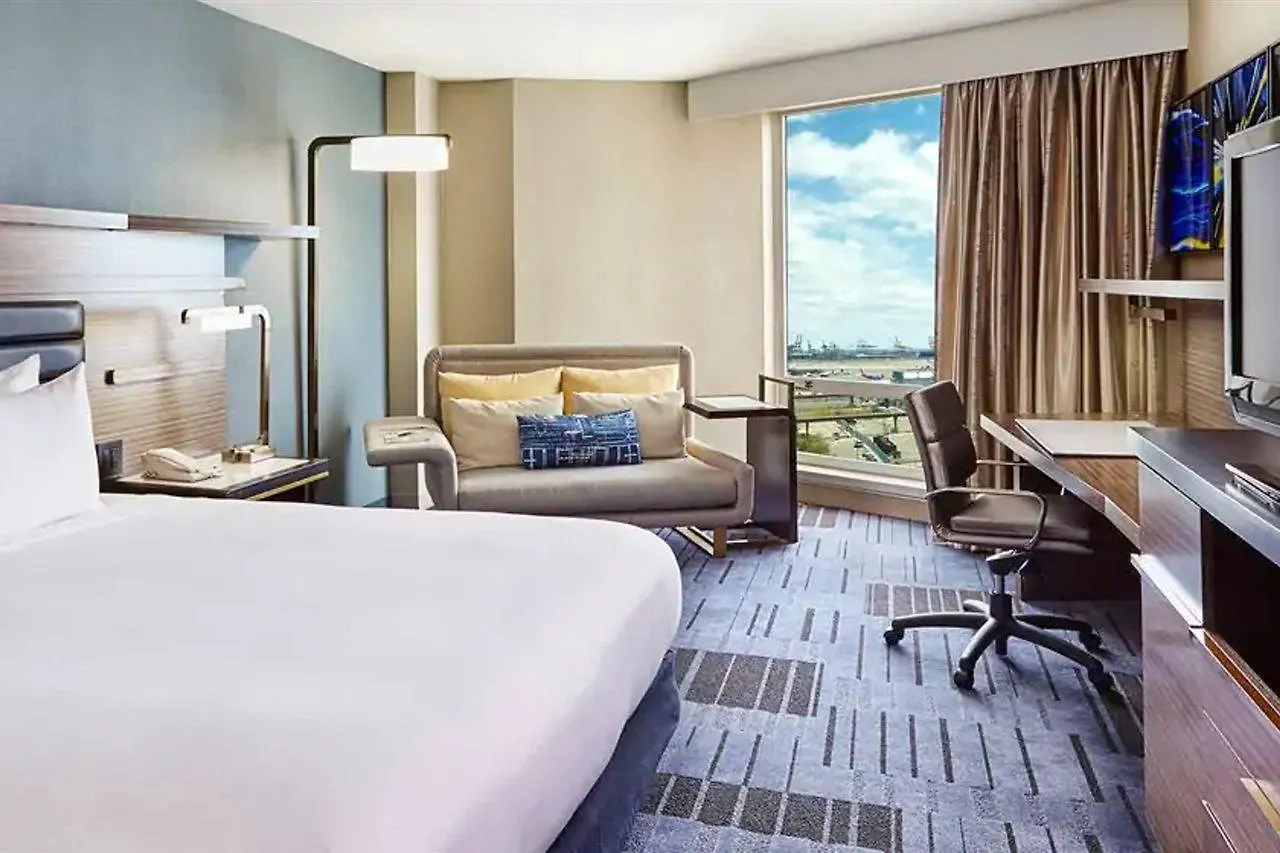 Hilton Newark Airport Hotel Elizabeth 3*,  United States
